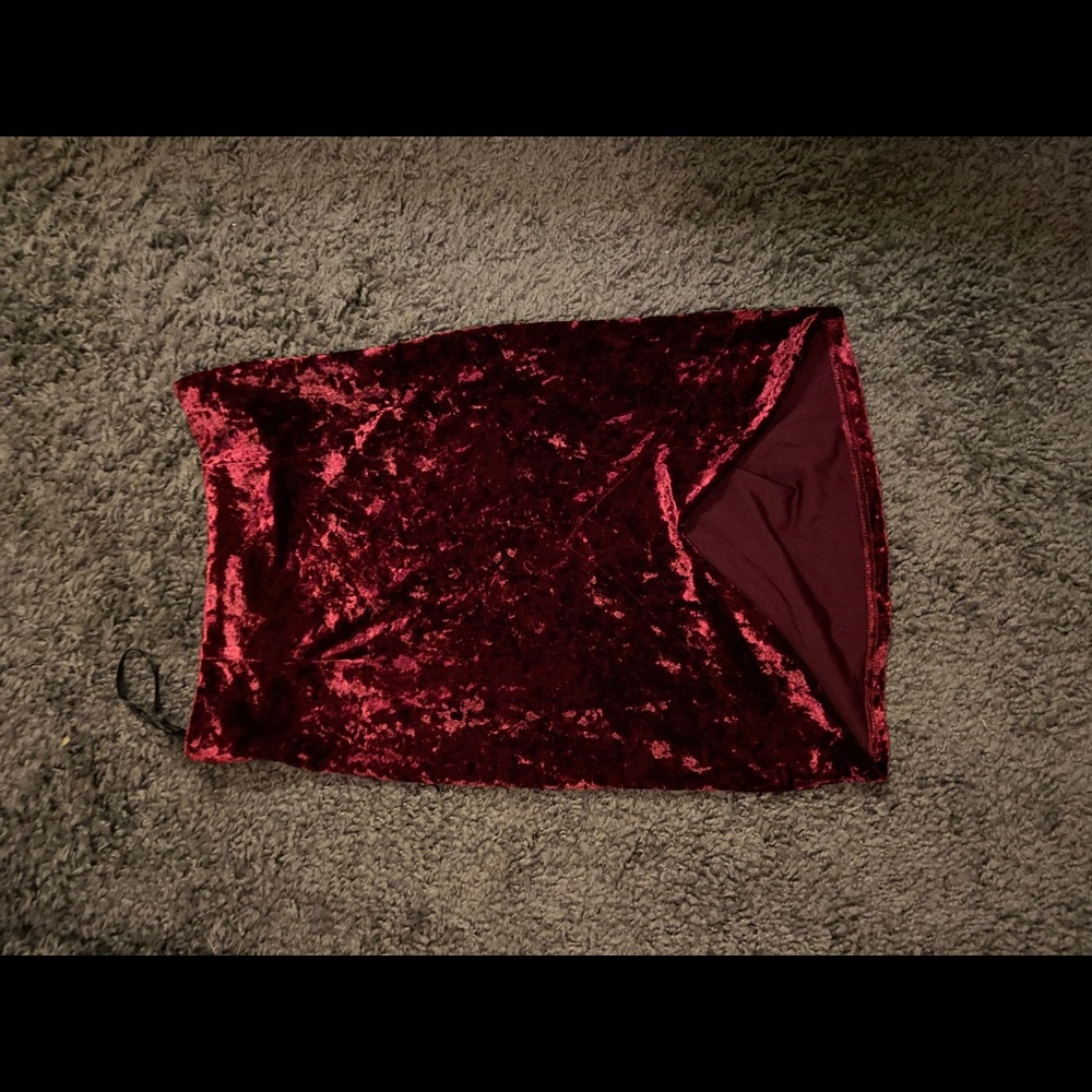 Velvet skirt